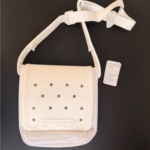 ✨NEW✨Crocs Classic Crossbody Bag